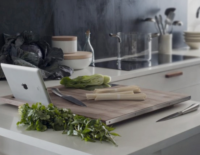 WORKSTATION cutting board 
